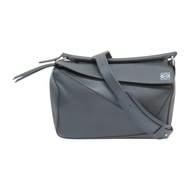 黑色 牛皮 Puzzle 肩背包【LOEWE 羅威】 322.30.S20