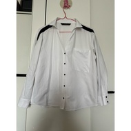 Zara Shirt size xs Can Be Worn 2 Ways