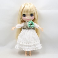 blythe doll clothes ชุดเสื้อผ้าตุ๊กตาบลายธ์ white dress fit for licca icy