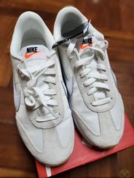 Nike Pacific 女款運動鞋