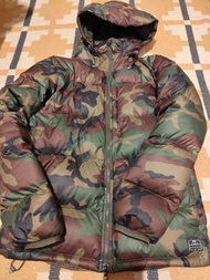 原價$9680 二手真品 美國 Nike sb acg down sweater hoody 男生 S 羽絨 迷彩 外套 800 FP NSW nikelab