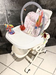 Combi bedi automatic自動搖晃音樂電動aprica baby bb High Chair初生嬰兒安撫搖搖椅連椅墊 高椅餐桌 玩具吊飾 Dreamy baby star stokke 