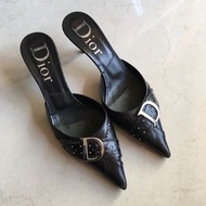 Dior黑色尖頭低跟鞋