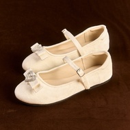 as above A105 รองเท้าคัทชู