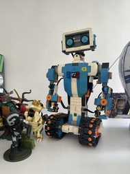 LEGO BOOST 17101 Creative Toolbox Robot Building Set