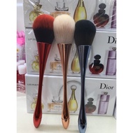 ORIGINAL DIOR SOFT AND STRONG mattele MAKEUP BRUSH