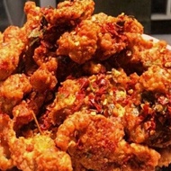 Crispy chicken skin crispy chicken skinCemilan snak crispy chicken skin spicy crispy chicken skin or