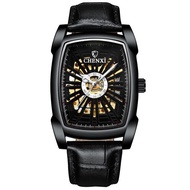 CHENXI นาฬิกาข้อมือสำหรับผู้ชายนาฬิกาหนังนาฬิกาหน้าปัดสี่เหลี่ยมผู้ชายธุรกิจดีไซน์แกะสลักเป็นรูเปิด