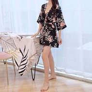 【預訂/Pre-order】(M-2XL) Women Sexy Imitation Silk Satin Floral Print Robe Jacket Kimono (3 color) 性感仿真