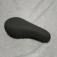 Pivotal saddle seat freestyle bmx saddle