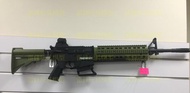 [雷鋒玩具模型]-Nova Vista m16 4.5mm 續壓空氣槍 綠色(鉛彈 co2 鋼珠 pcp 折槍 紅外線)