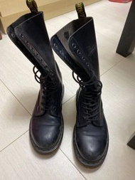 Dr.Martens