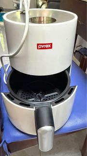 Pyrex 白色氣炸鍋