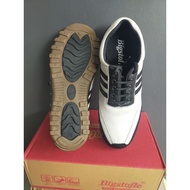 Original golf shoes size 44