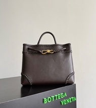 BV Bottega Veneta Andiamo系列 啡色皮革手袋