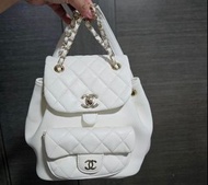Chanel 白色菱格紋背包
