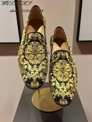 Yellow Totem Embroidered Gold Silk Sneaker Men Round Flat Soles Casual Sports Loafers Spring Party O