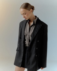 STUDIO UNKNOWN - Dakota Oversized Blazer เบลเซอร์ผู้หญิง 6กระดุม ซับในและอัดกาวทั้งตัว