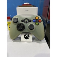 Xbox 360 controller stand