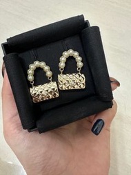 Chanel 包包耳環