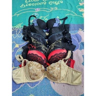 Bra with delicate and attractive design, size B80 (70-75cm)