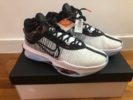 NIKE AIR ZOOM G.T. JUMP 2 EP (US12)