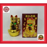 Lucky Cat Waving Hand 招财猫