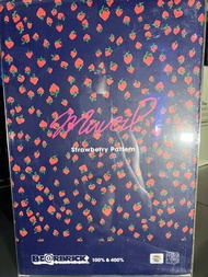 MEDICOM TOY - Be@rbrick Muveil - Strawberry Pattern 400%+100%[平行進口]