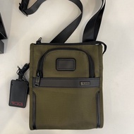(tumiseller. my) TUMI 2203110 ON3 Alpha series ballistic nylon portable small casual shoulder crossbody bag