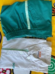 胡素貞博士紀念學校小一校服一套