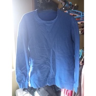 056. Sweater size L - bundle