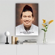 Photo + Frame of the KH Bahauddin Nursalim Ulama (Gus baha) / Poster Ulama 20x29 Poster