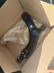 Kia Carnival 15 รุ่น ช่วงล่างด้านหน้า แขนแขวนด้านล่าง อุปกรณ์เสริมรถยนต์ อะไหล่แท้จากโรงงาน