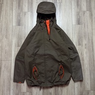 Burton snowboard jacket fit L