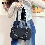 IELGY niche chain black handsome messenger bag women