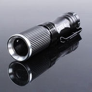 XPE-Q5  Zoomable LED Flashlight For 1xAA 1.2V