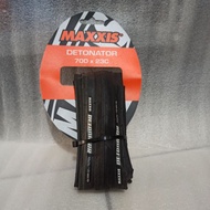 Maxxis Detonator 700x23C 700C Roadbike Tire