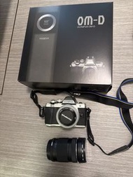 Olympus OM-D E-M10 Mark II 數碼相機連鏡頭