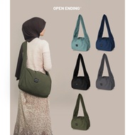 Open Ending Nagano Women's Sling Bag [CBB.02]