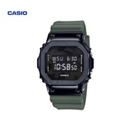 Casio GM-5600นักเรียนขนาดเล็กนาฬิกาอิเล็กทรอนิกส์ชายแฟชั่นนาฬิกาหน้าปัดทรงสี่เหลี่ยมนาฬิกากีฬา Casio G-SHOCK