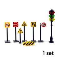 [xzqjw] Bricks City mini signs signal lamps Model Train Track Rail Traffic Boom Barrier Gate Road tr