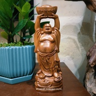 Tượng phật di lặc dâng vàng vạn sự như ý gỗ bách xanh cao 20 cm