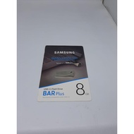 Original Samsung Flashdisk 100 Percent Full Contents plus 8 GB packing