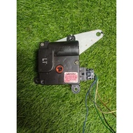 HYUNDAI MATRIX AIRCOND AIR FLAP MOTOR ACTUATOR CENTER D267AKYAA