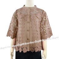เสื้อลูกไม้ไทย ผ้าลินิน กระดุมหน้า ยี่ห้อ In Ka Oil รหัส OKI08 เสื้อลูกไม้ - 1PLEAT
