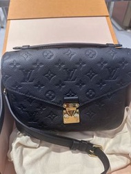 Louis Vuitton LV Pochette Métis 黑武士