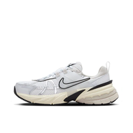 ไซส์ผู้หญิง Nike V2K Run Runtekk Summit White Metallic Silver - FD0736-100 1 35.5