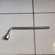Car wheel wrench L 21mm / wheel wrench L 21mm