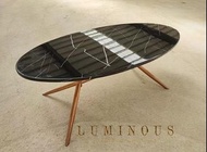 意式輕奢高端進口天然大理石貴氣型格茶几,天然大理石打造,份量十足,高端訂製實心玫瑰金色金屬架,貴氣逼人. 好似一件天然的藝術品.超靚. 呎吋:120L X 60D X 46H CM 原價$6500