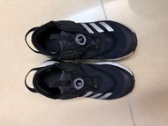 Adidas BOA 兒童運動鞋